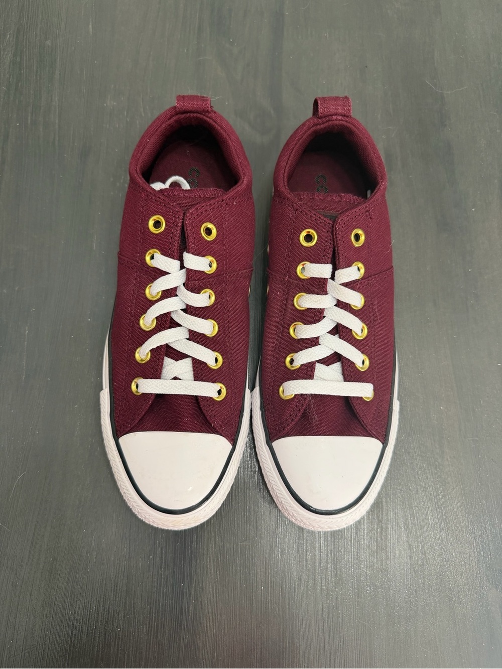 Converse Chuck Taylor Madison Burgundy Sneakers